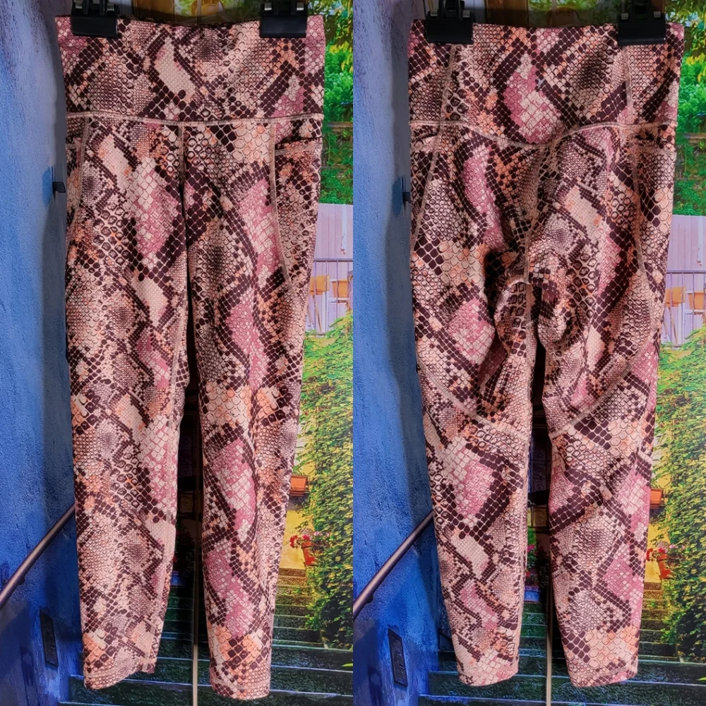 Old Navy - Active Wear Leggings - Snake Skin Print - Picture 4 of 6
